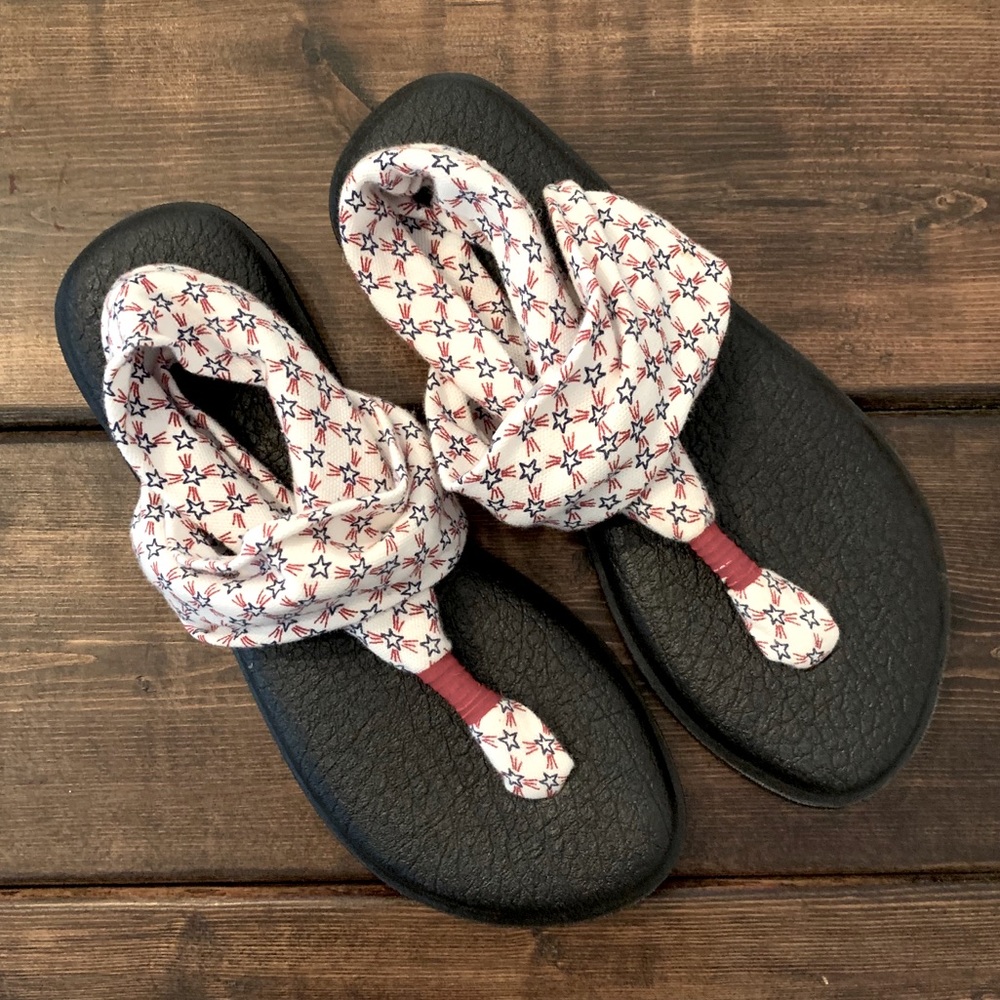 Sanuk Flip Flops